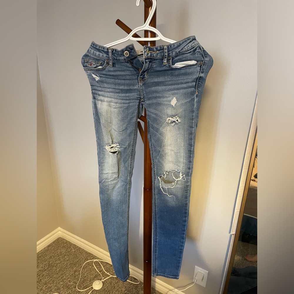 Skinny ripped jeans